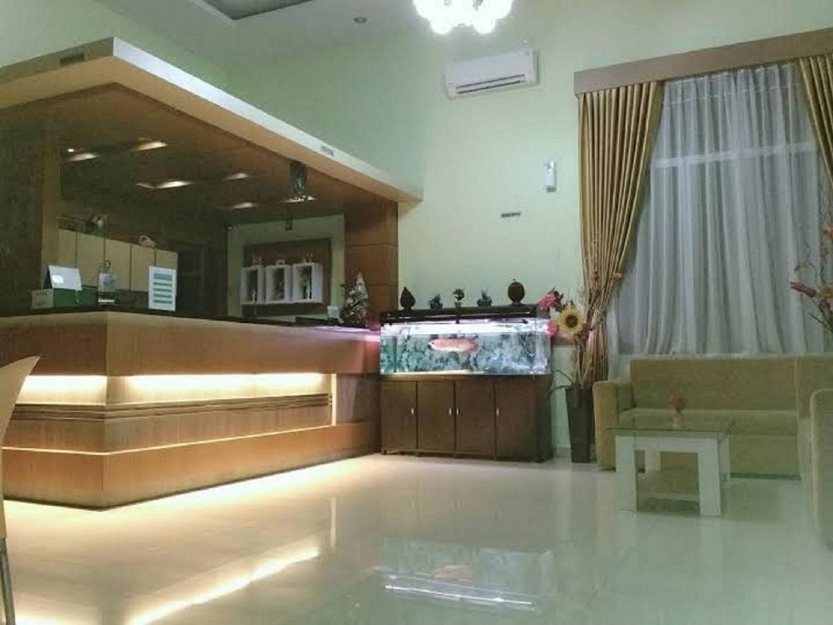Graha Badnur Hotel Syari'Ah Пеканбару Екстер'єр фото